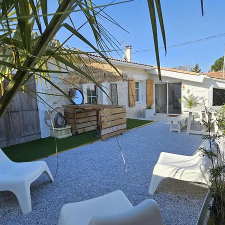 Maison Charentaise Renovee, 5min Plages, 10 Pers, Wi-fi, Bbq, Parking, Linge Inclus - Fr-1-71-103 *