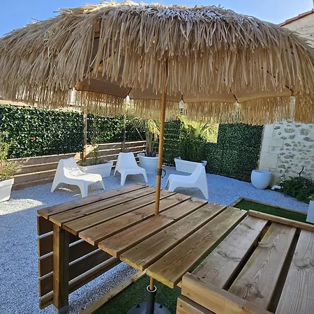Maison Charentaise Renovee, 5min Plages, 10 Pers, Wi-fi, Bbq, Parking, Linge Inclus - Fr-1-71-103