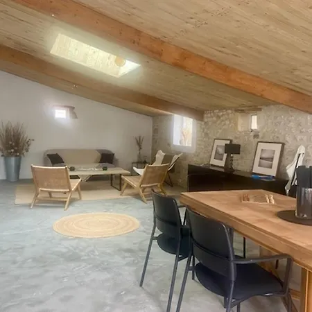 Дом отдыха Maison Charentaise Renovee, 5min Plages, 10 Pers, Wi-fi, Bbq, Parking, Linge Inclus - Fr-1-71-103 Руайян