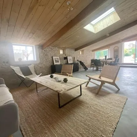 Maison Charentaise Renovee, 5min Plages, 10 Pers, Wi-fi, Bbq, Parking, Linge Inclus - Fr-1-71-103 * Руайян